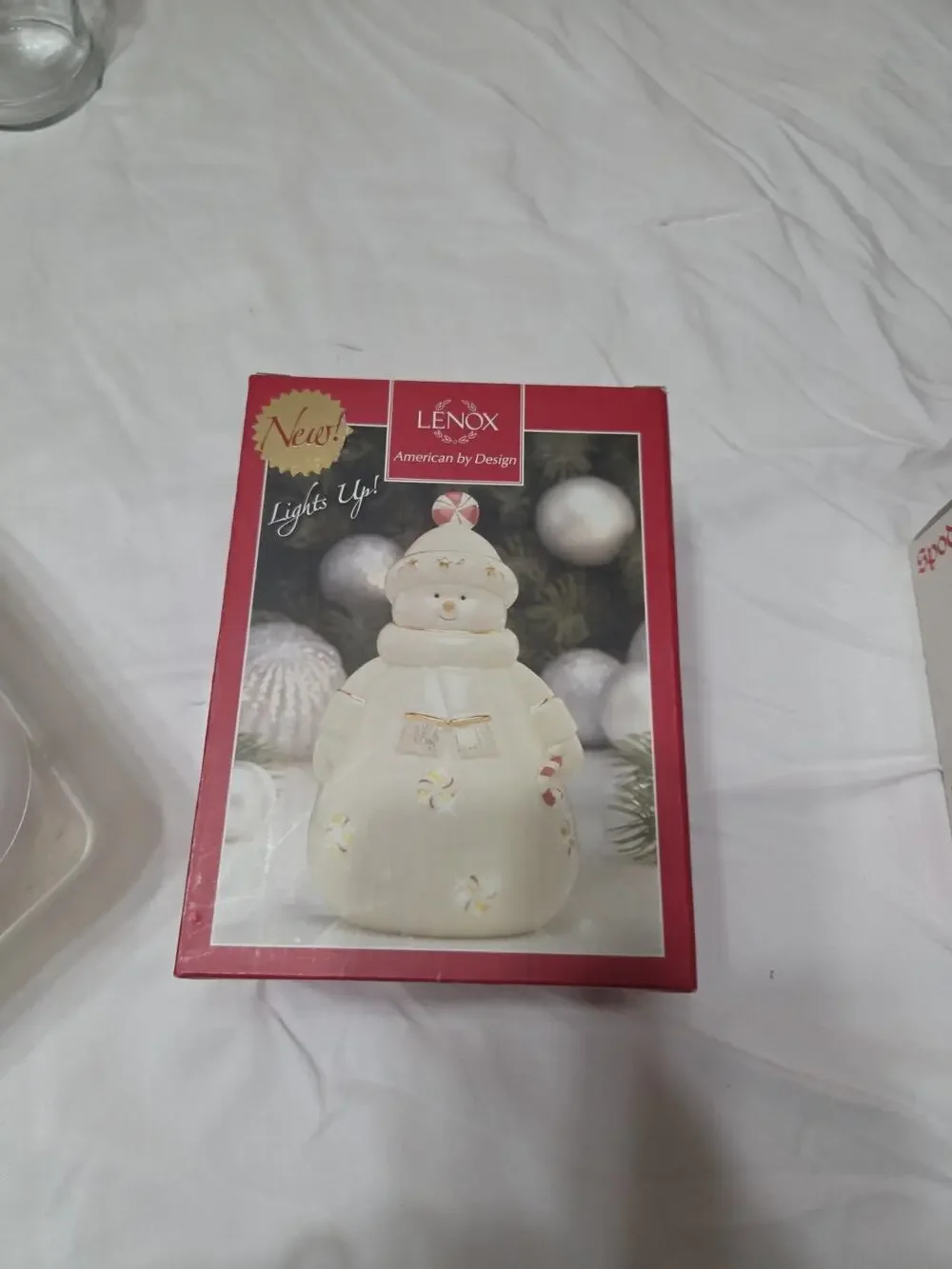 Lenox Seasons Sparkle Peppermint Splendor Light Up Snowman Figurine 7”